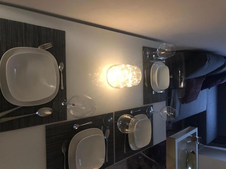 Stunning Apartment In Leeds- Financial District Лидс Экстерьер фото