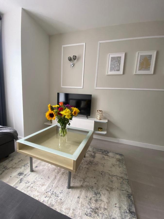 Stunning Apartment In Leeds- Financial District Лидс Экстерьер фото